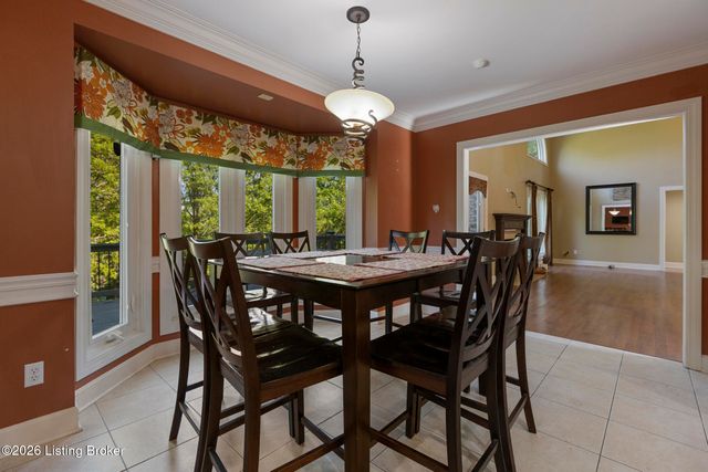 620 Twelve Oaks Dr, Mt Washington, KY 40047