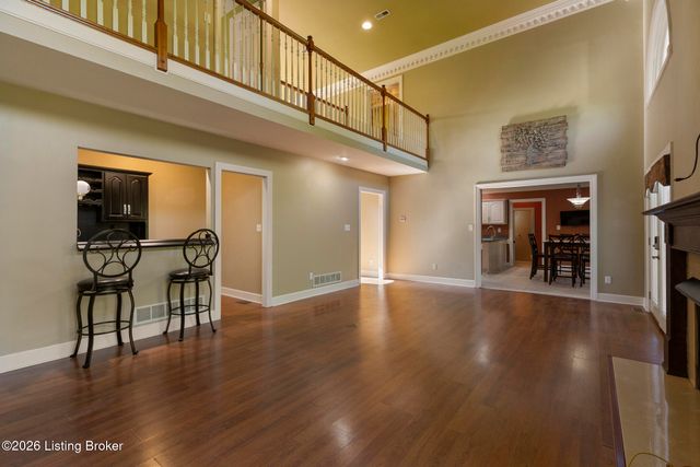 620 Twelve Oaks Dr, Mt Washington, KY 40047
