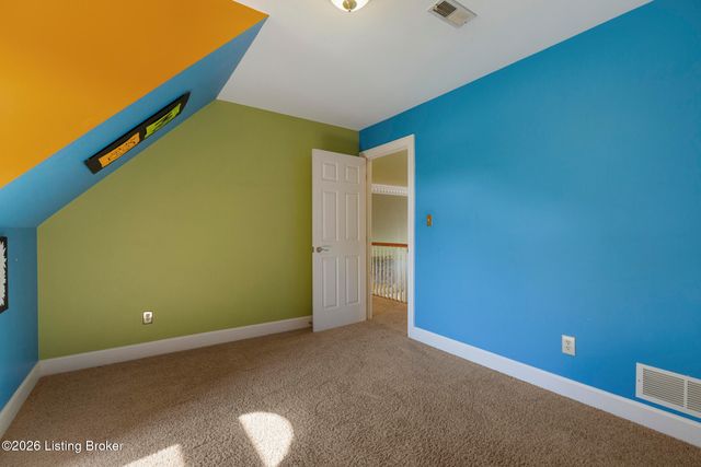 620 Twelve Oaks Dr, Mt Washington, KY 40047