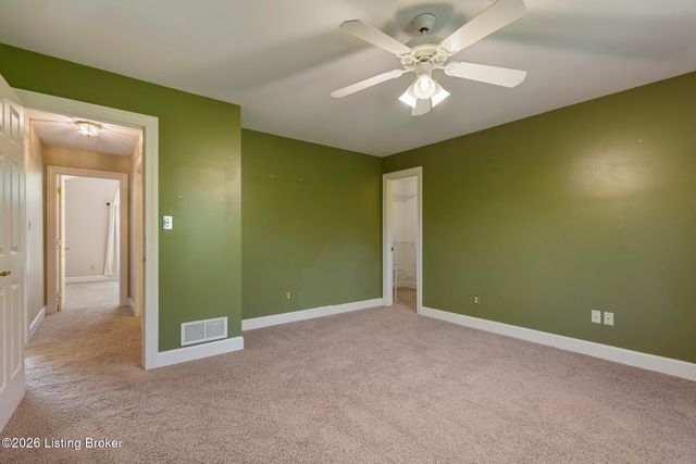 620 Twelve Oaks Dr, Mt Washington, KY 40047