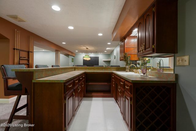 620 Twelve Oaks Dr, Mt Washington, KY 40047