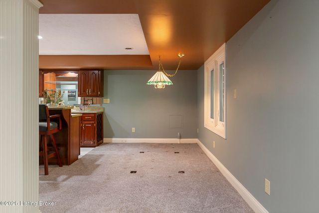 620 Twelve Oaks Dr, Mt Washington, KY 40047