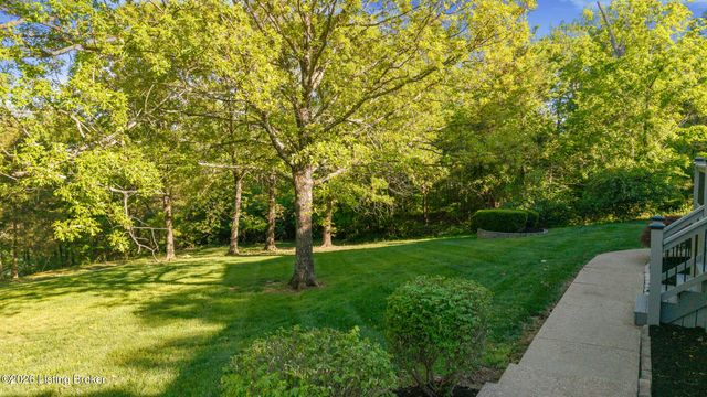 620 Twelve Oaks Dr, Mt Washington, KY 40047