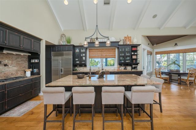 526 56TH STREET, Holmes Beach, FL 34217