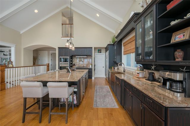 526 56TH STREET, Holmes Beach, FL 34217