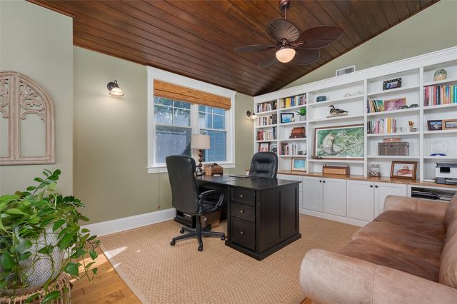 526 56TH STREET, Holmes Beach, FL 34217