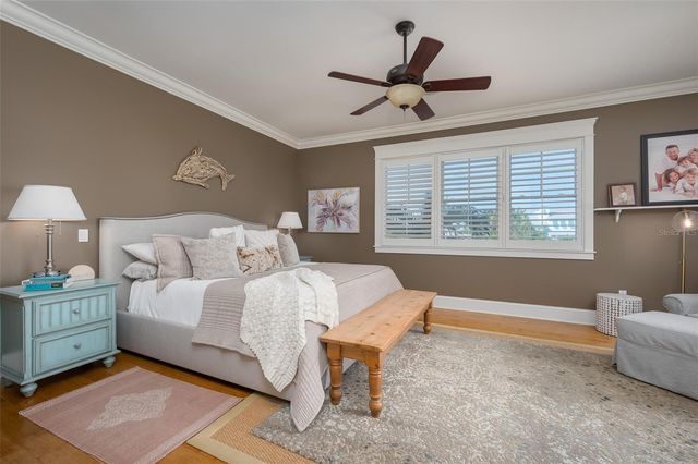 526 56TH STREET, Holmes Beach, FL 34217