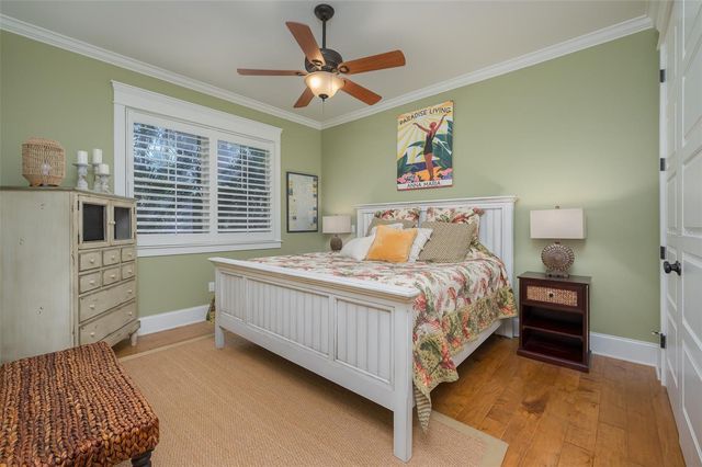 526 56TH STREET, Holmes Beach, FL 34217