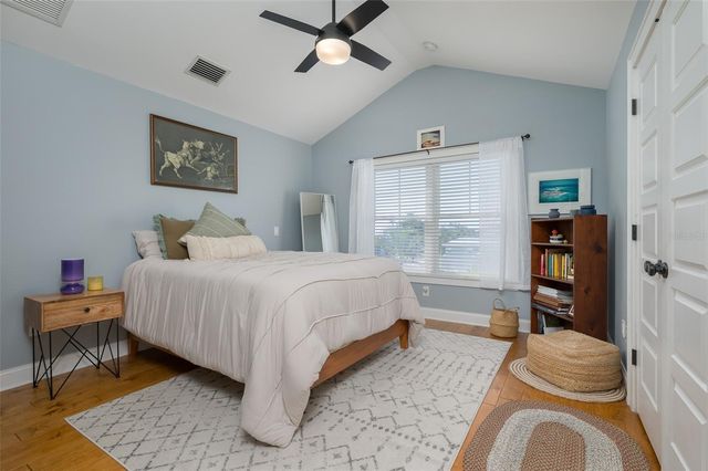 526 56TH STREET, Holmes Beach, FL 34217