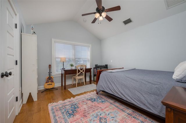 526 56TH STREET, Holmes Beach, FL 34217