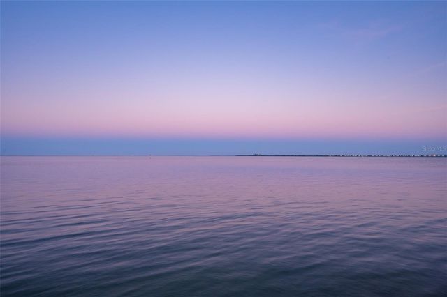 526 56TH STREET, Holmes Beach, FL 34217