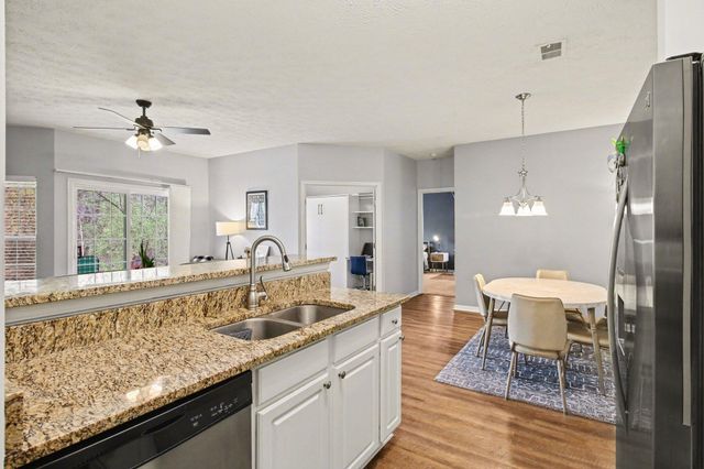 154 Saddlebrook Lane, 401, Florence, KY 41042