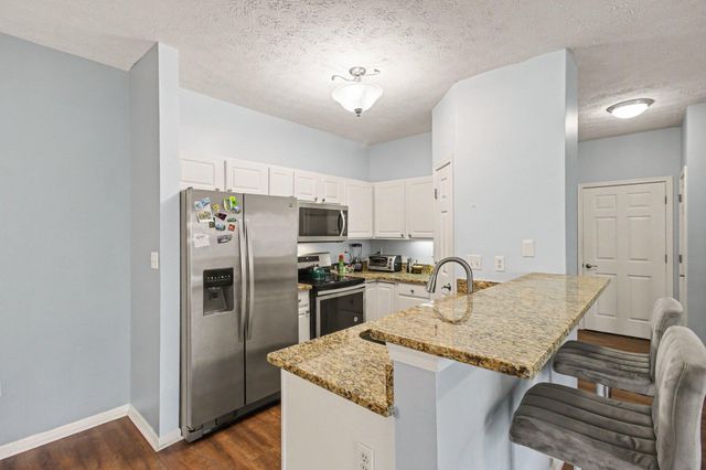 154 Saddlebrook Lane, 401, Florence, KY 41042