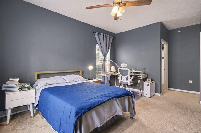 154 Saddlebrook Lane, 401, Florence, KY 41042