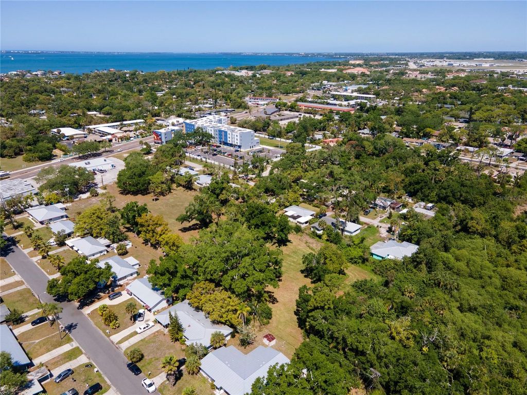 4500 N TAMIAMI TRAIL, SARASOTA, FL 34234 — photo 4