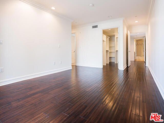 124 N Orlando Avenue 201, Los Angeles, CA 90048