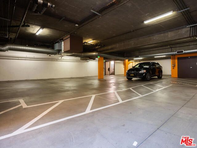 124 N Orlando Avenue 201, Los Angeles, CA 90048