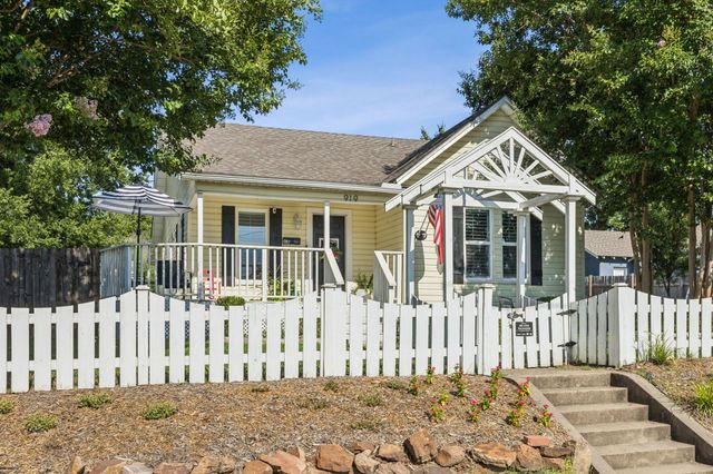 919 S Tennessee Street, Mckinney, TX 75069