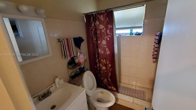 221 NE 21st St, Pompano Beach, FL 33060