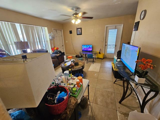 221 NE 21st St, Pompano Beach, FL 33060