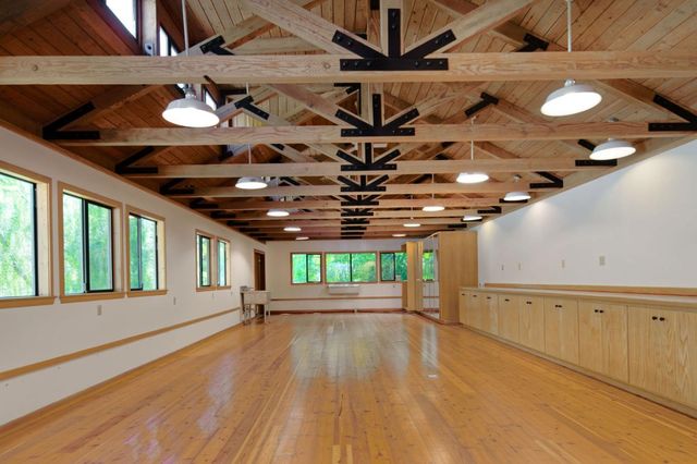 350 Willowbrook Road, Portola Valley, CA 94028
