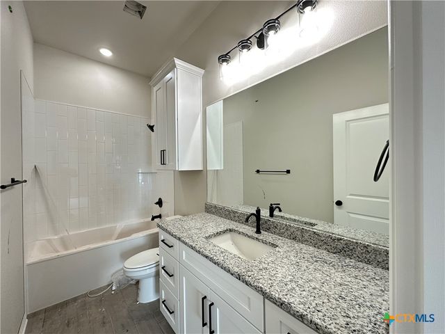 712 Eagle Crest Drive, Salado, TX 76571