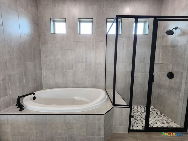 712 Eagle Crest Drive, Salado, TX 76571