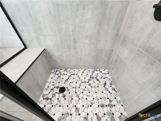 712 Eagle Crest Drive, Salado, TX 76571