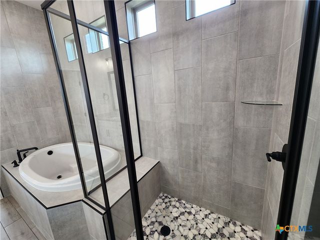 712 Eagle Crest Drive, Salado, TX 76571