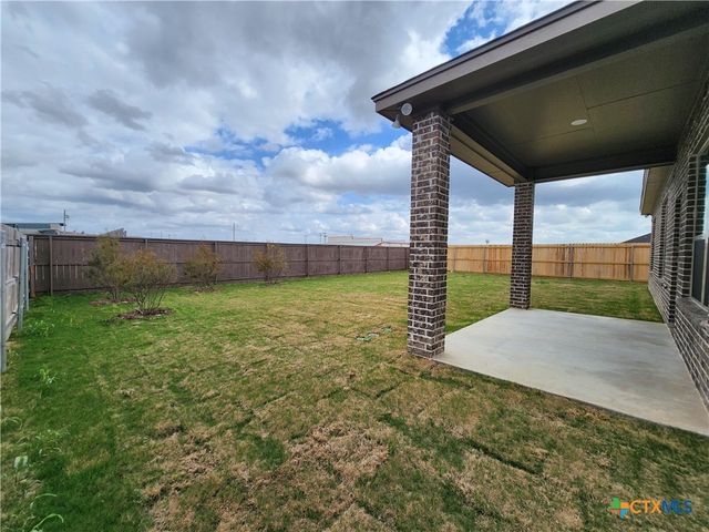 712 Eagle Crest Drive, Salado, TX 76571