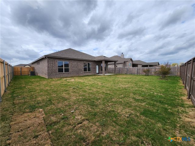 712 Eagle Crest Drive, Salado, TX 76571