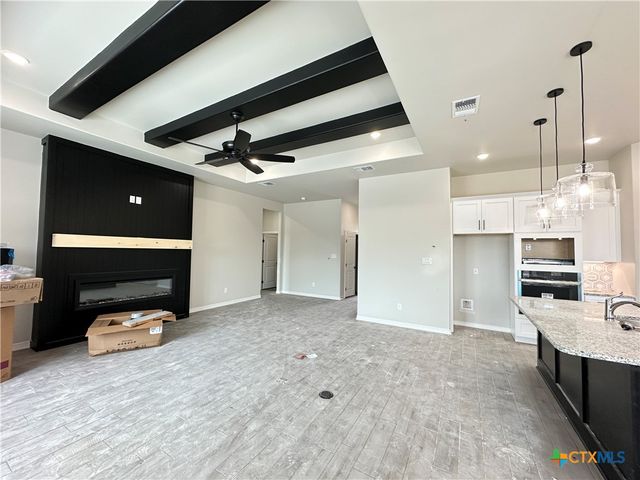 712 Eagle Crest Drive, Salado, TX 76571