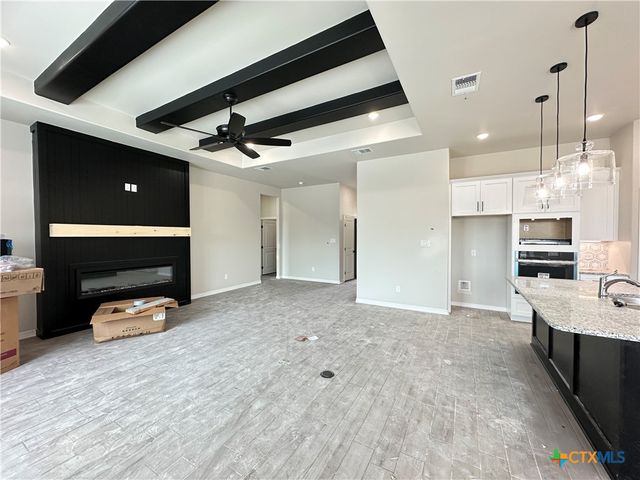 712 Eagle Crest Drive, Salado, TX 76571