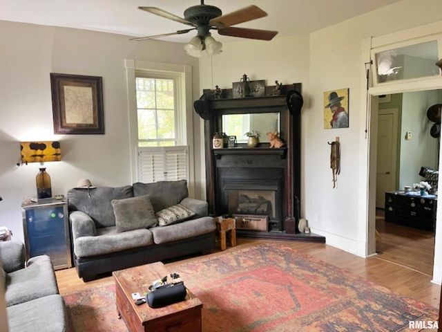 1603 CATHERINE Street, Metropolis, IL 62960