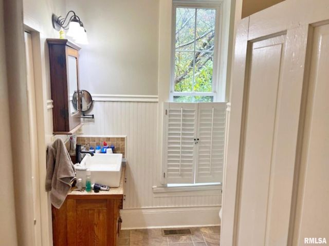 1603 CATHERINE Street, Metropolis, IL 62960