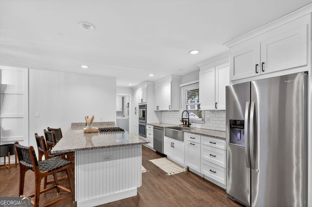 10 Valley Forest Lane SE, Smyrna, GA 30082