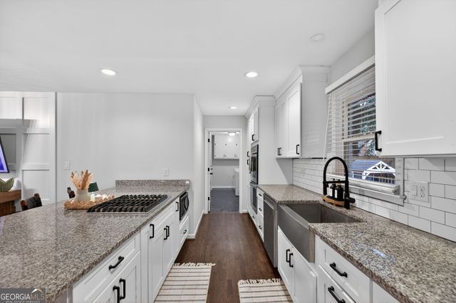 10 Valley Forest Lane SE, Smyrna, GA 30082