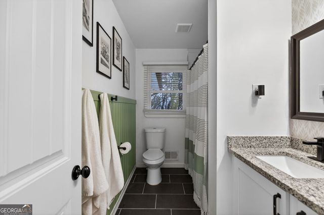 10 Valley Forest Lane SE, Smyrna, GA 30082