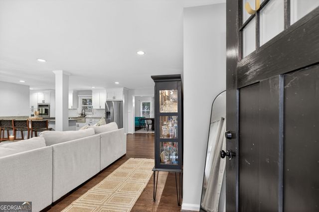 10 Valley Forest Lane SE, Smyrna, GA 30082