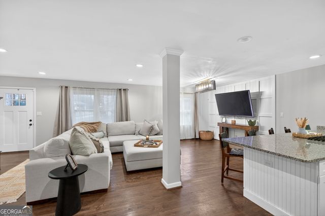 10 Valley Forest Lane SE, Smyrna, GA 30082