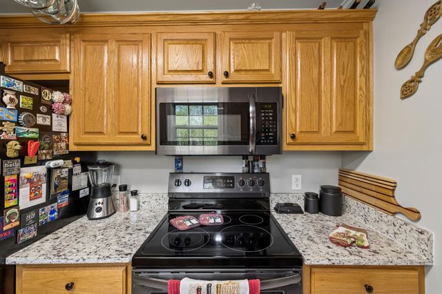 3084 Bowker Rd, Charlotte, TN 37036