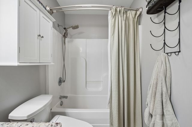 3084 Bowker Rd, Charlotte, TN 37036