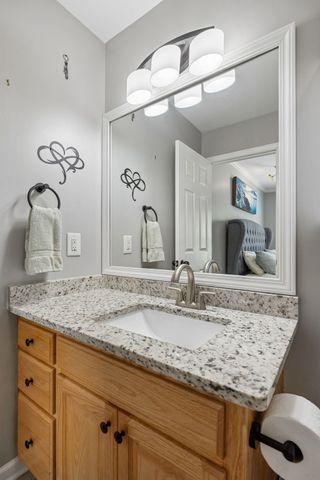 3084 Bowker Rd, Charlotte, TN 37036