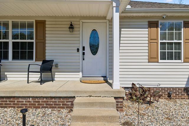 3084 Bowker Rd, Charlotte, TN 37036