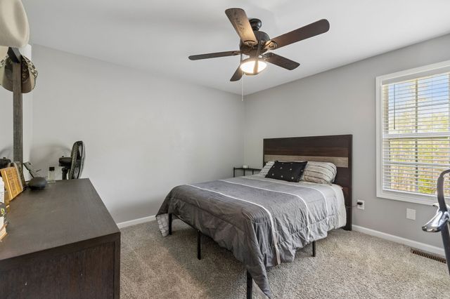 3084 Bowker Rd, Charlotte, TN 37036
