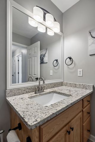 3084 Bowker Rd, Charlotte, TN 37036