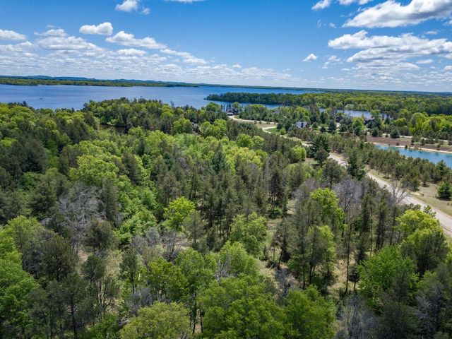 N8034 North Shore Drive, New Lisbon, WI 53950