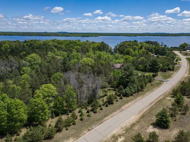 N8034 North Shore Drive, New Lisbon, WI 53950