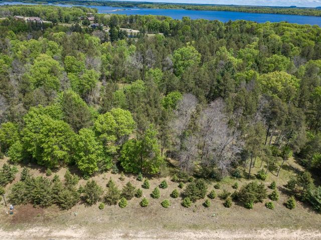 N8034 North Shore Drive, New Lisbon, WI 53950