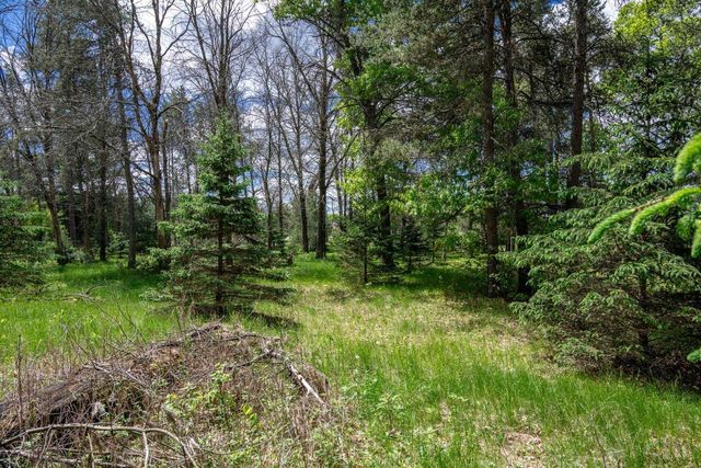 N8034 North Shore Drive, New Lisbon, WI 53950